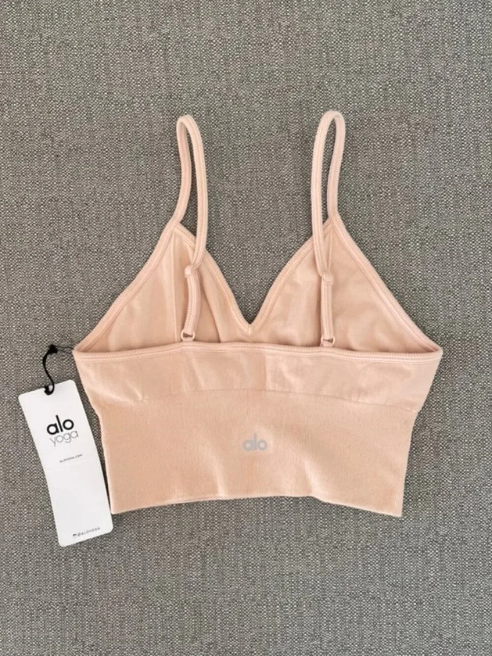 Alo Yoga Delight Sports Bra Bralette in Nectar Size Medium NWT